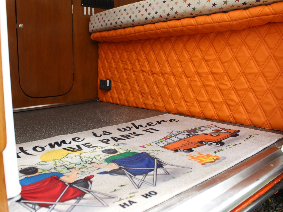 Banco-cama convertible de 2 plazas